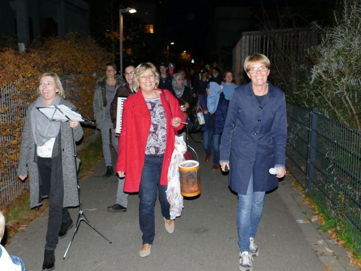 Martinsumzug Pusteblume