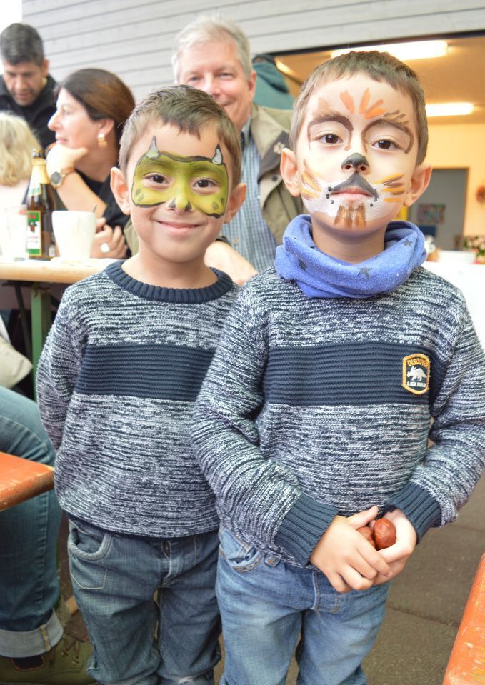 Kinderschminken beim Herbstfest